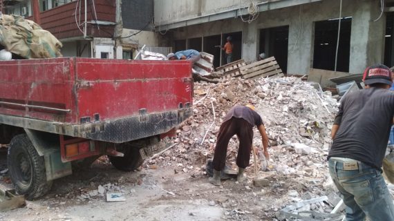 Jasa Buang Puing Jakarta Utara
