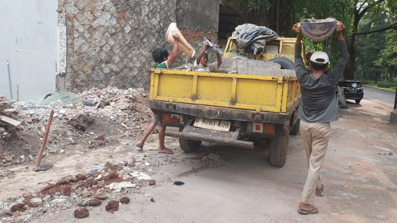 Jasa Buang Puing Bangunan Depok