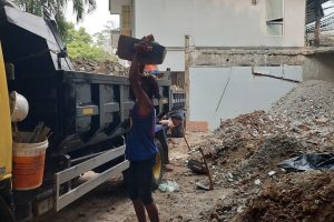 Buang Puing di Bintaro