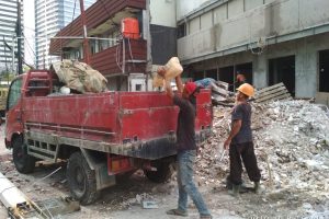 jasa buang puing malam hari di Jakarta untuk gedung