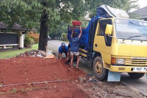 Mobil Buang Puing